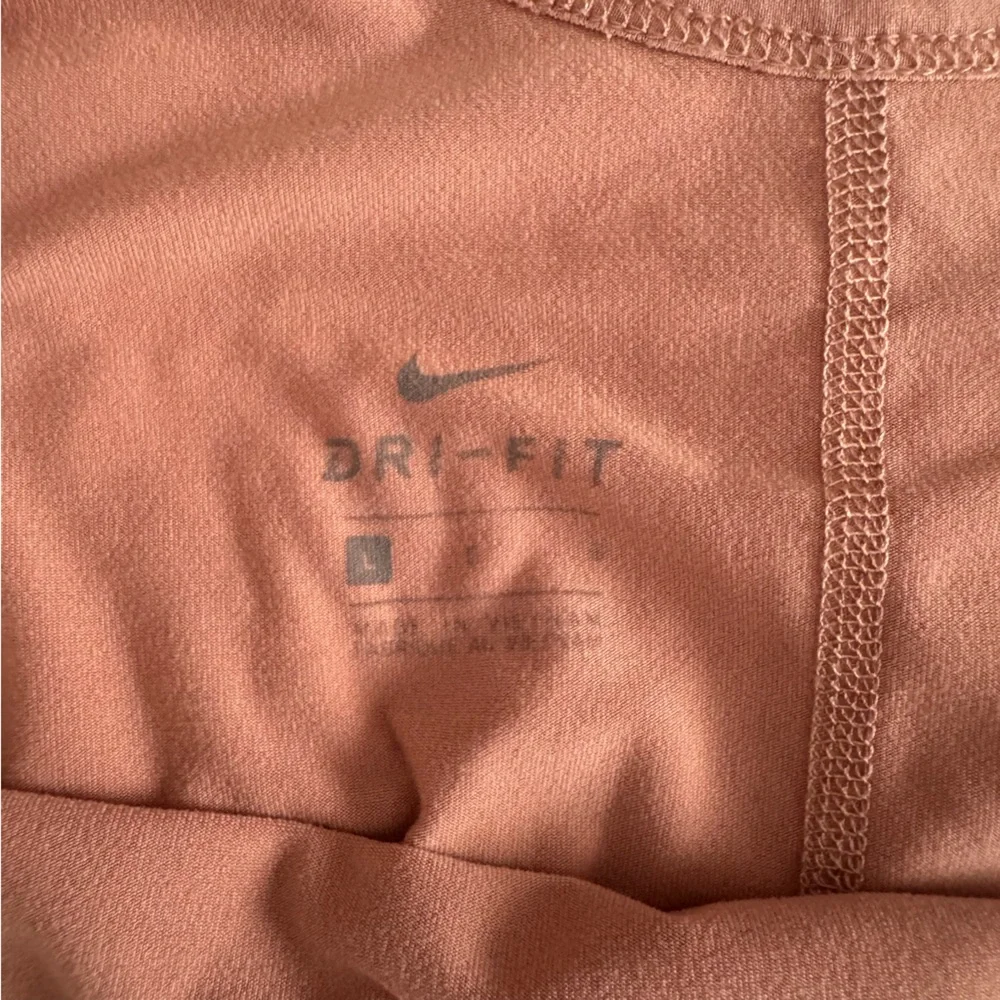 Nike Dri-Fit Tank Top - Picture 4 of 4
